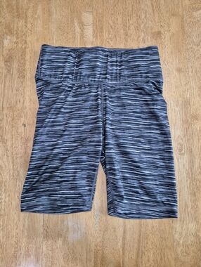 EUC Minibeast Striped Gray High-Waist Biker Shorts Scrunch Butt